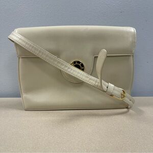 Givenchy Vintage Shoulder Bag in Ivory - Preowned